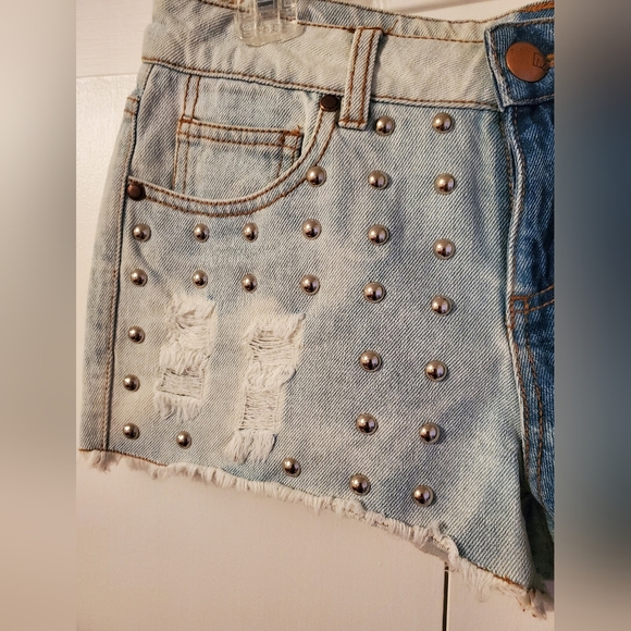 Women's Material Girl Light and Dark Wash Studded Denim Shorts - Picture 2 of 5